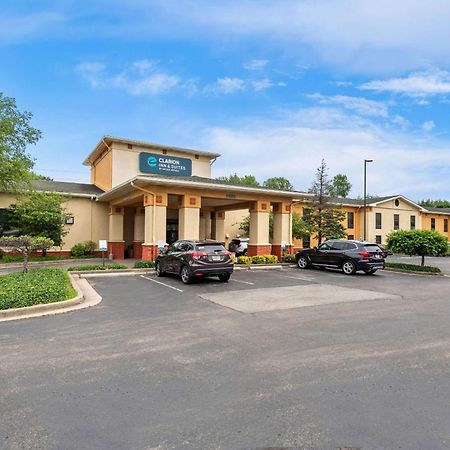 Clarion Inn & Suites Northwest Indianápolis Exterior foto
