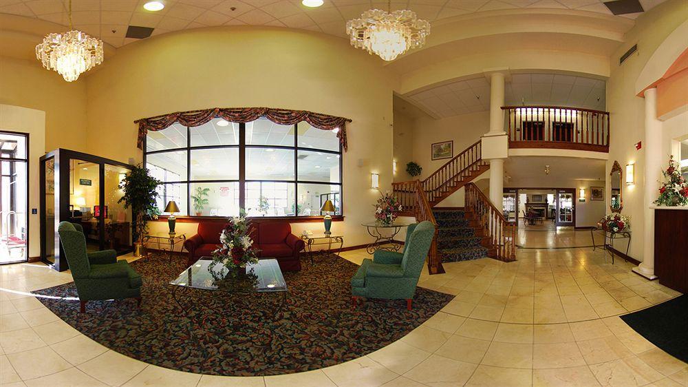 Clarion Inn & Suites Northwest Indianápolis Exterior foto